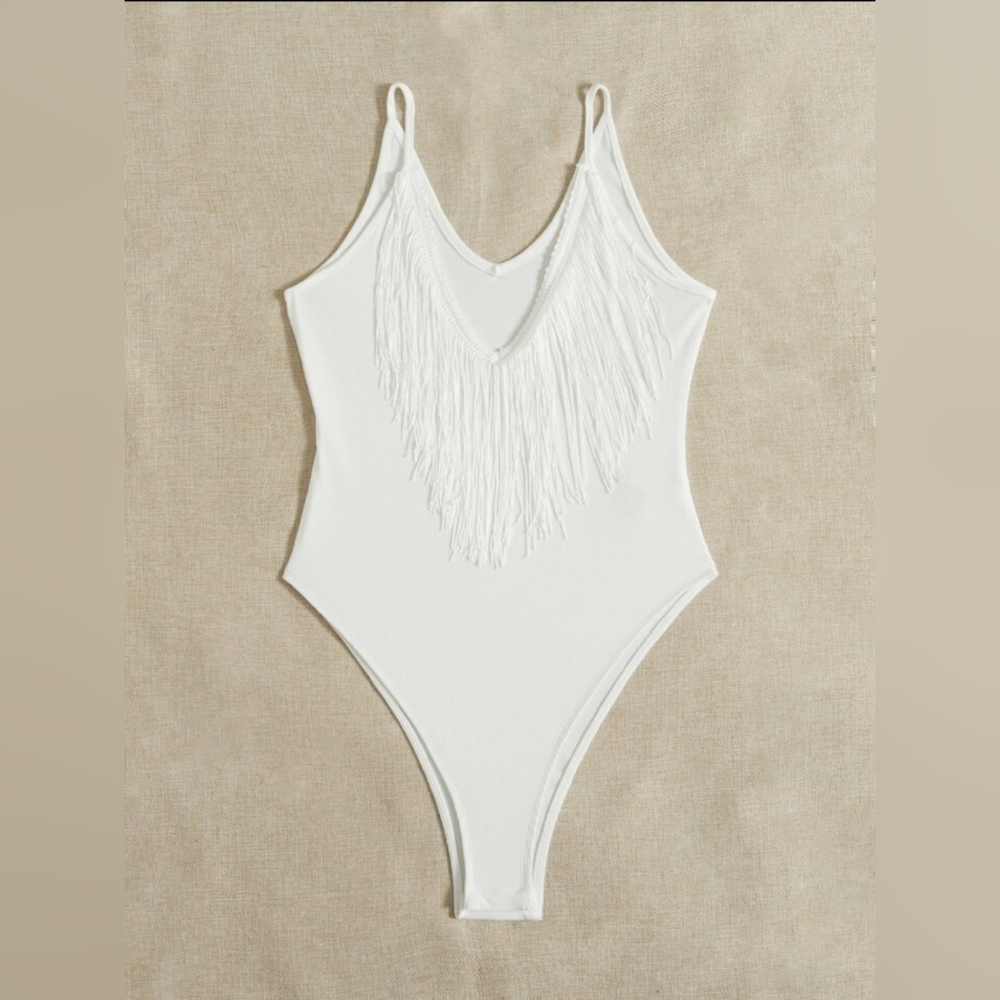SHEIN Essence Fringe Trim Cami Bodysuit